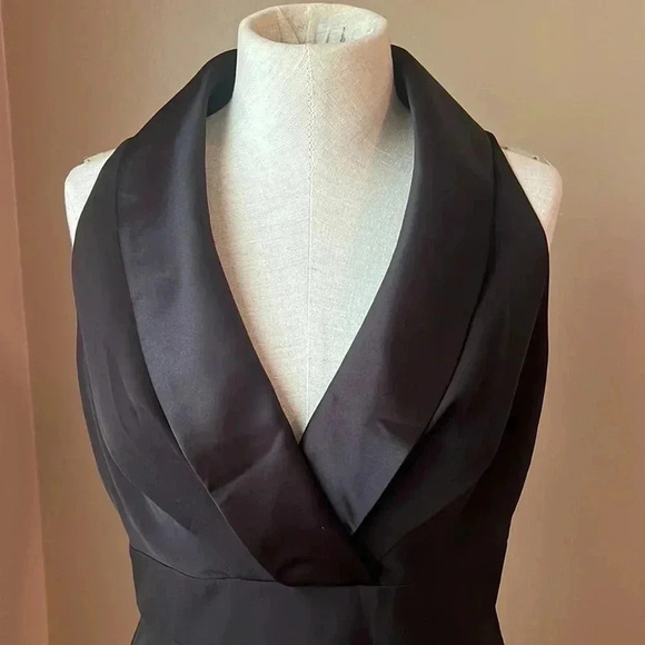 Eliza J Shawl Collar Sleeveless Tuxedo
Sheath Dress in Black size 4 - Picture 4 of 11